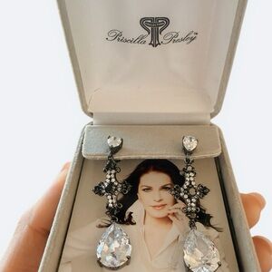 Priscilla Presley Collection Crystal Drop Earrings – Graceland Exclusive